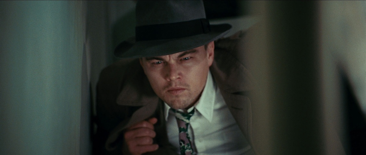 "Остров проклятых". Кадр из фильма (источник фото: https://kg-portal.ru/movies/shutterisland/images/20/#image)