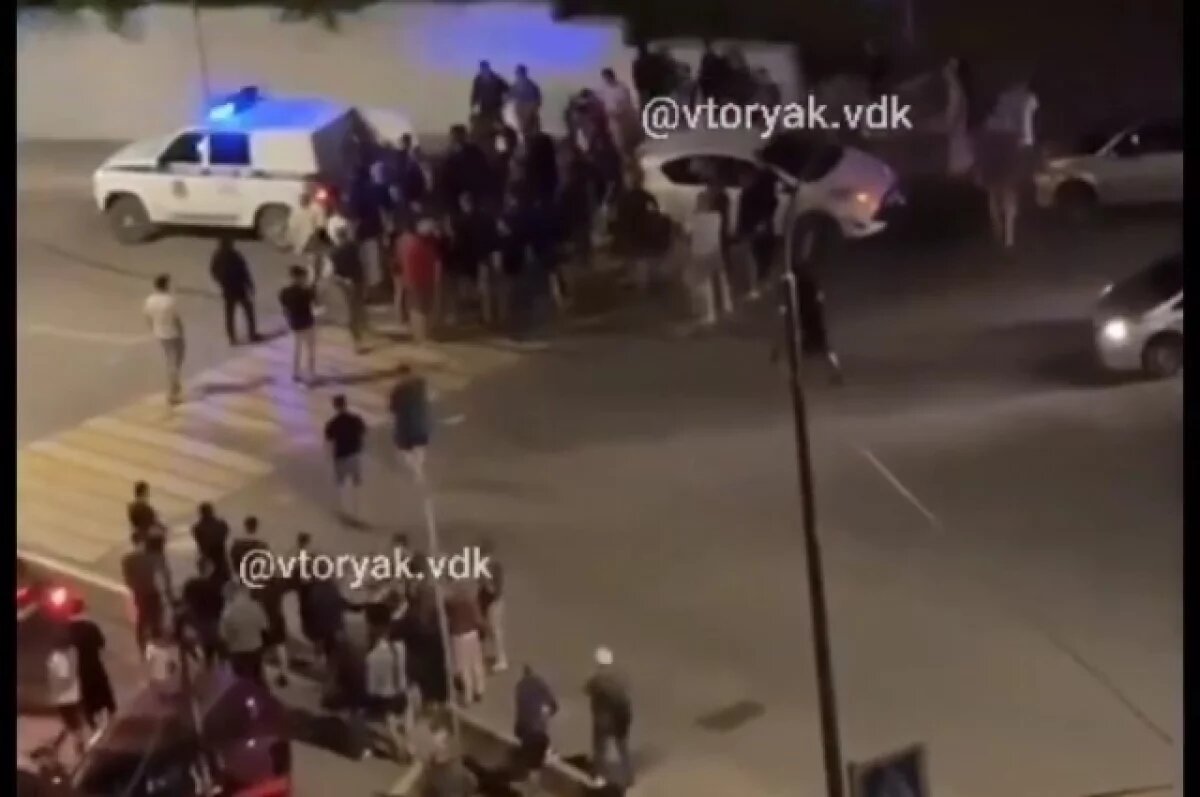    Во Владивостоке горожане и иностранцы устроили массовую драку на Давыдова