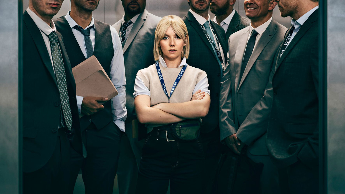 Постер сериала "Карен Пири"