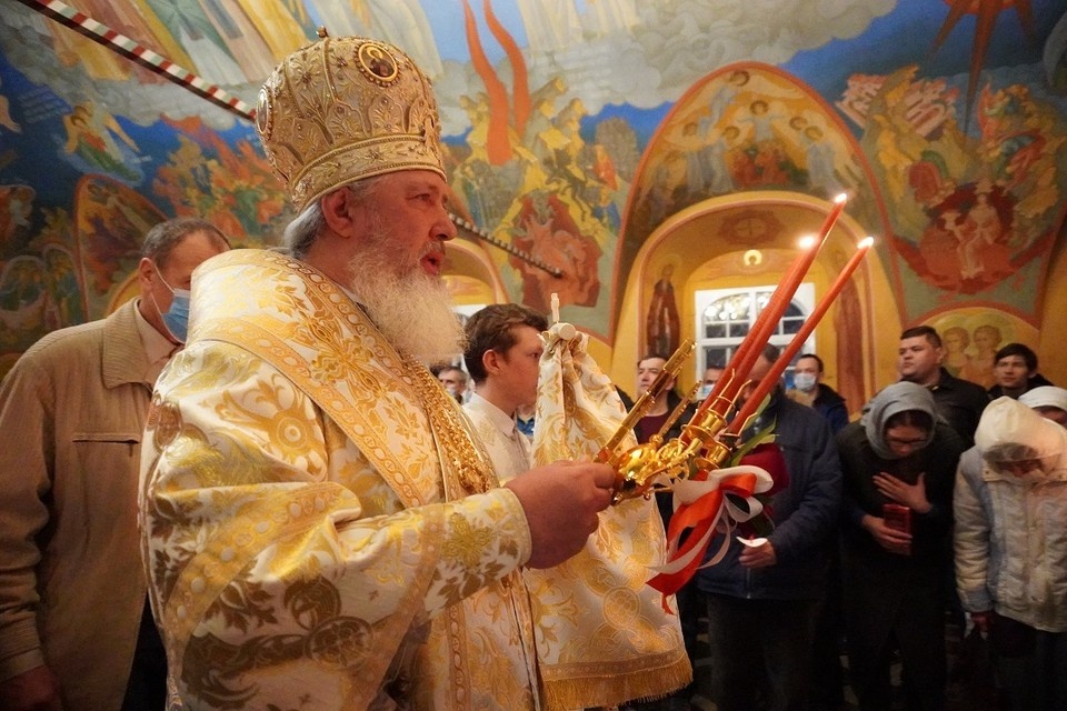    Крестный ход с иконой Казанской Божьей Матери в Иркутске 2024 от Богоявленского собора возглавит митрополит Иркутский и Ангарский Максимилиан ПЫХАЛОВА Юлия (архив)