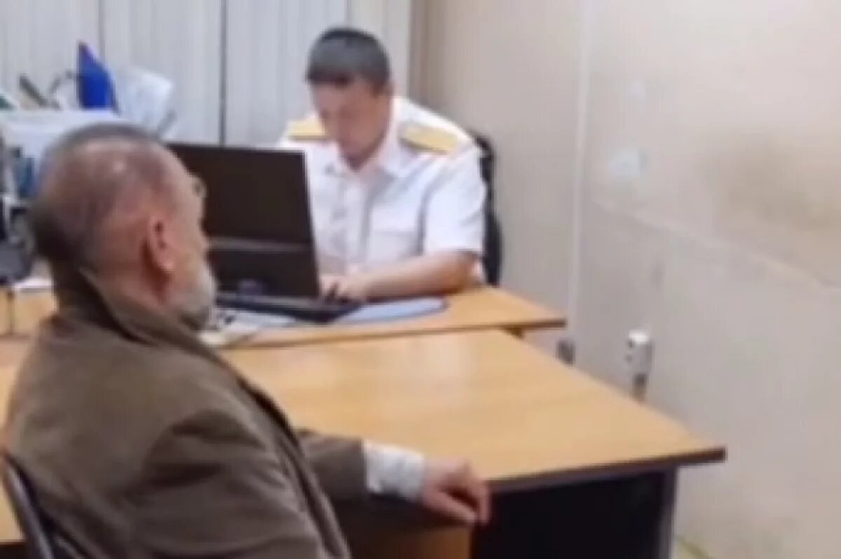    Подозреваемый сам пришел в полицию.