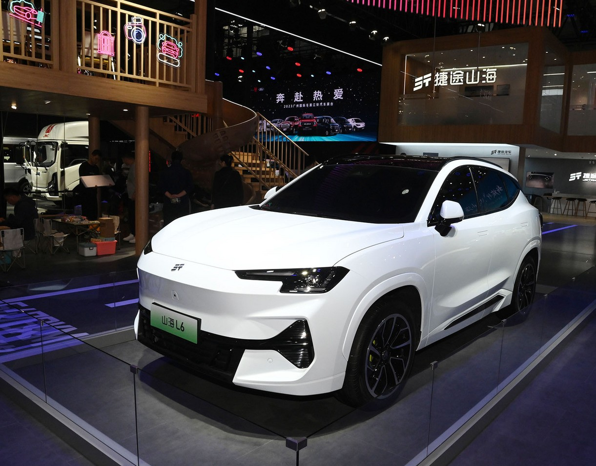 Jetour Shanhai L6 в топовом варианте исполнения ULTRA 