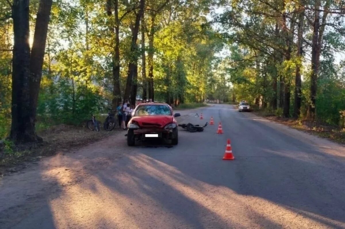    В ДТП пострадали 13-летний мальчик, который управлял мотоциклом, и в его 16-летний пассажир