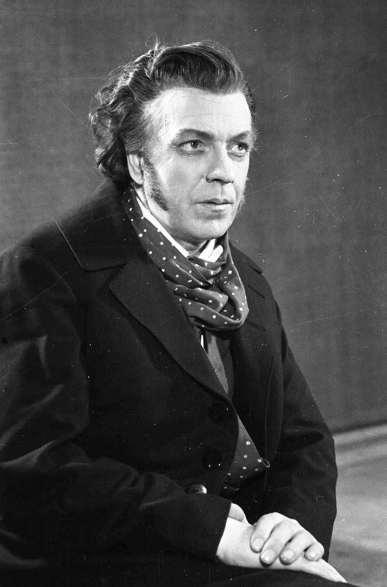 В роли Михалевича, "Дворянское гнездо", МХАТ, 1957 г.