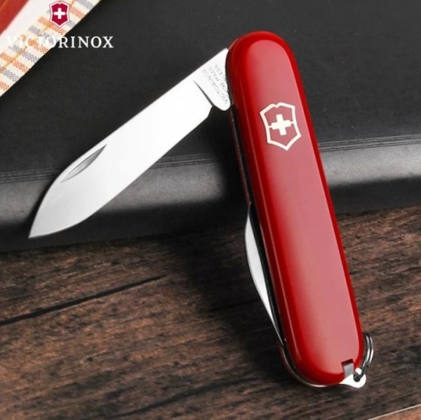 Фото с сайта https://vixrussia.ru/victorinox-shvejtsarskij-nozh-bantam-0-2303