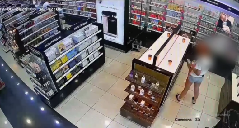    Любительница хорошего парфюма. Рецидивистка из Оренбурга обнесла магазин косметики Марина Шарт