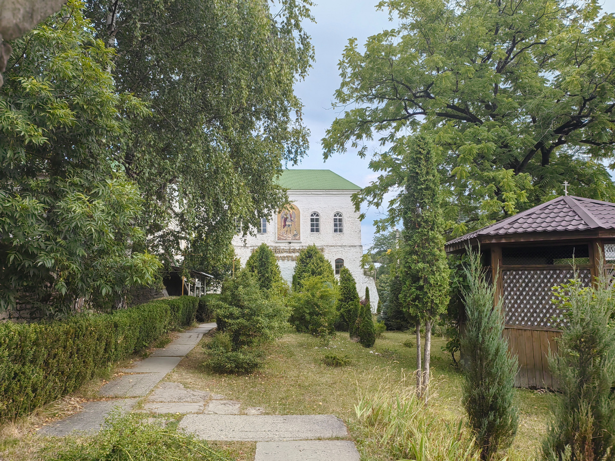 Свято-Михайло-Афонский монастырь. Фото автора.