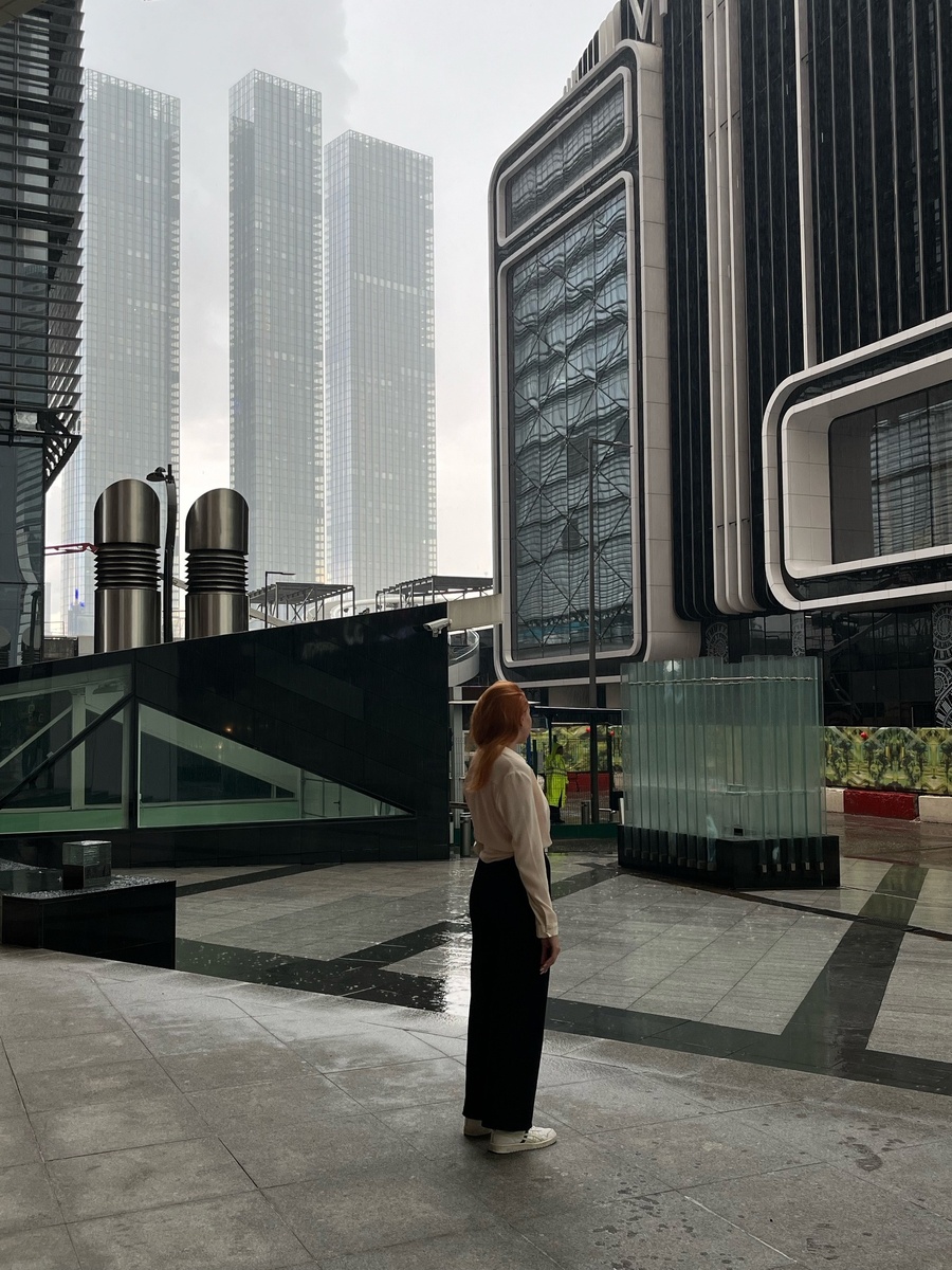 Лучше жить в провинции в своей квартире, чем в Москве в чужой.