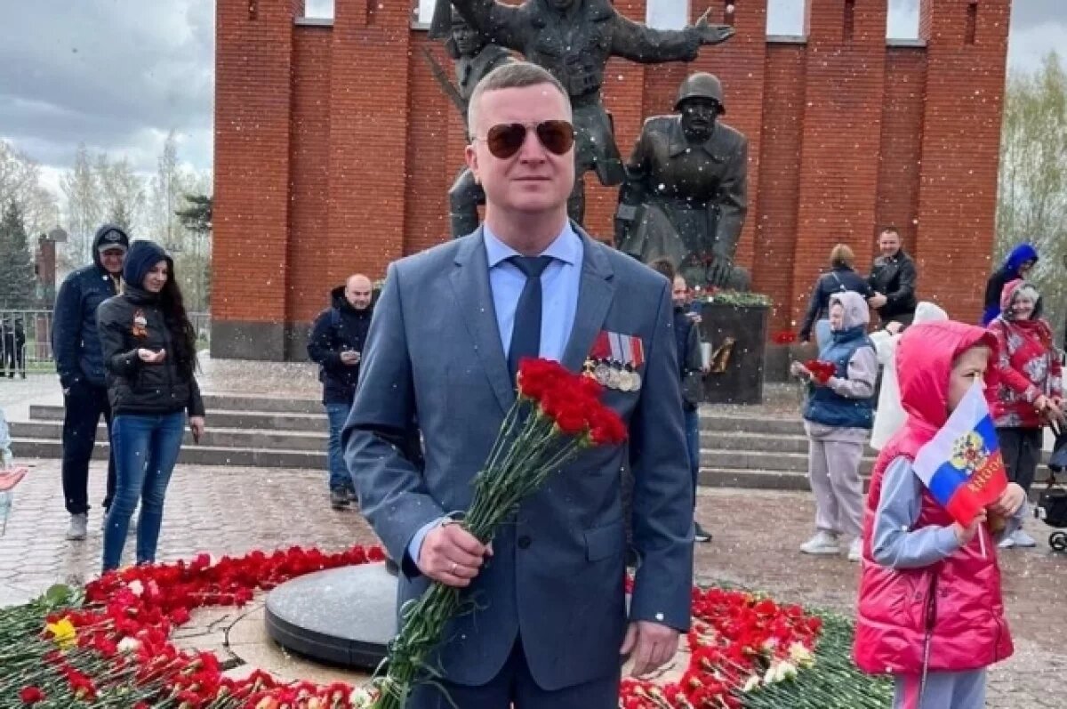    Baza: один из основателей Red-Blue Warriors Ерёмин умер, подавившись едой