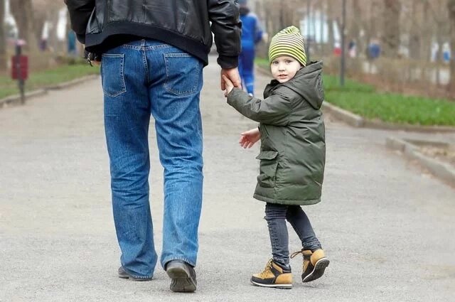    Что делать, если отец увез ребенка и скрывается?