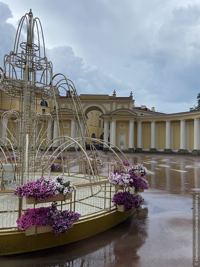 Вид на дворец