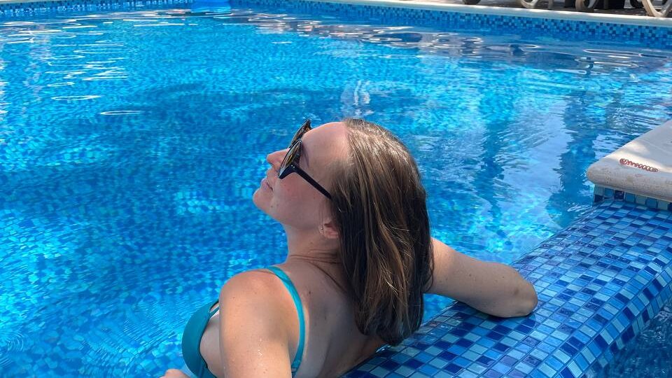 ОТЕЛИ И ГОСТЕВЫЕ ДОМА С ОТКРЫТЫМ ПОДОГРЕВАЕМЫМ БАССЕЙНОМ