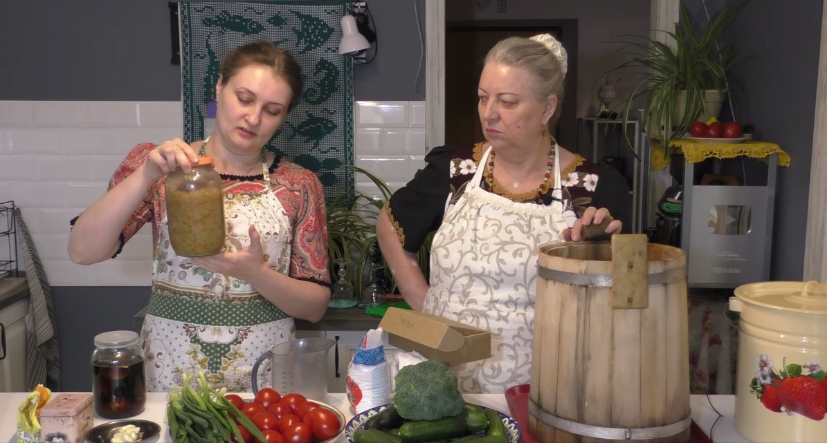 Азы квашения огурцов и помидор с базовой затравкой от квашеной капусты