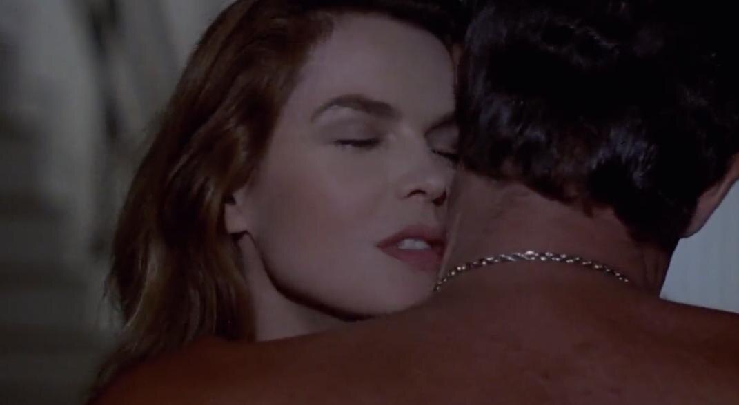 "Профессионал". 1981 г. Кадры из фильма (источник фото: https://ru.kinorium.com/76477/gallery/)