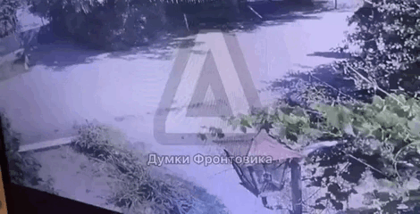 КАДРЫ С НАШИХ КАМЕР ВИДЕОНАБЛЮДЕНИЯ, РАБОТАЮЩИХ НА ВРАГОВ. ВИДЕО С ТГ-КАНАЛА "ДУМКИ ФРОНТОВИКА"