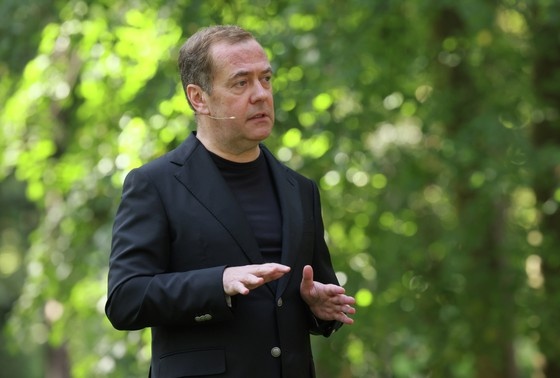    Дмитрий Медведев