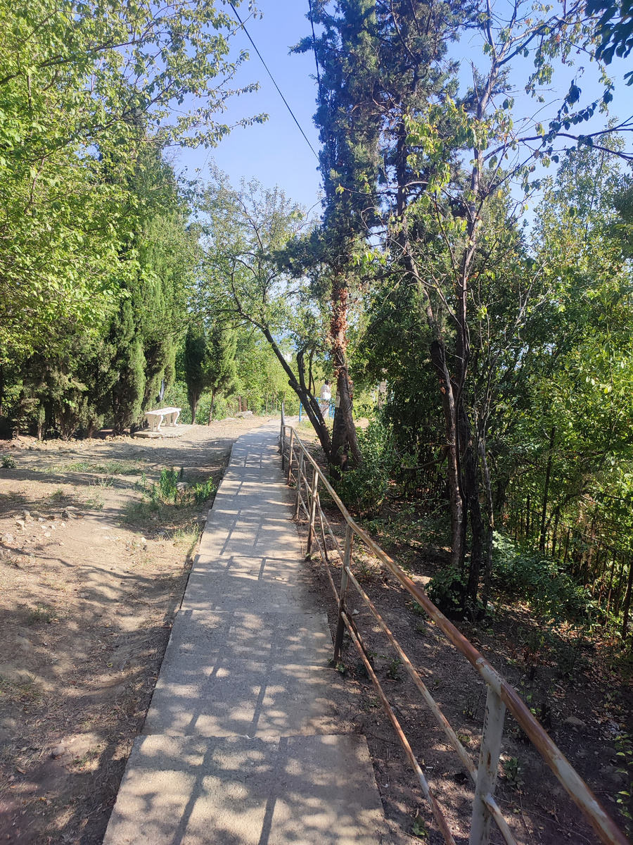 Дорога к морю с остановки Гурзуф 