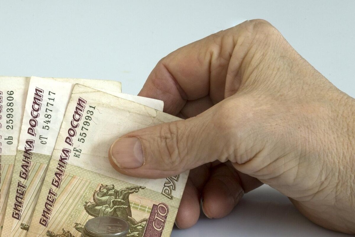 накопились долги по ЖКХ