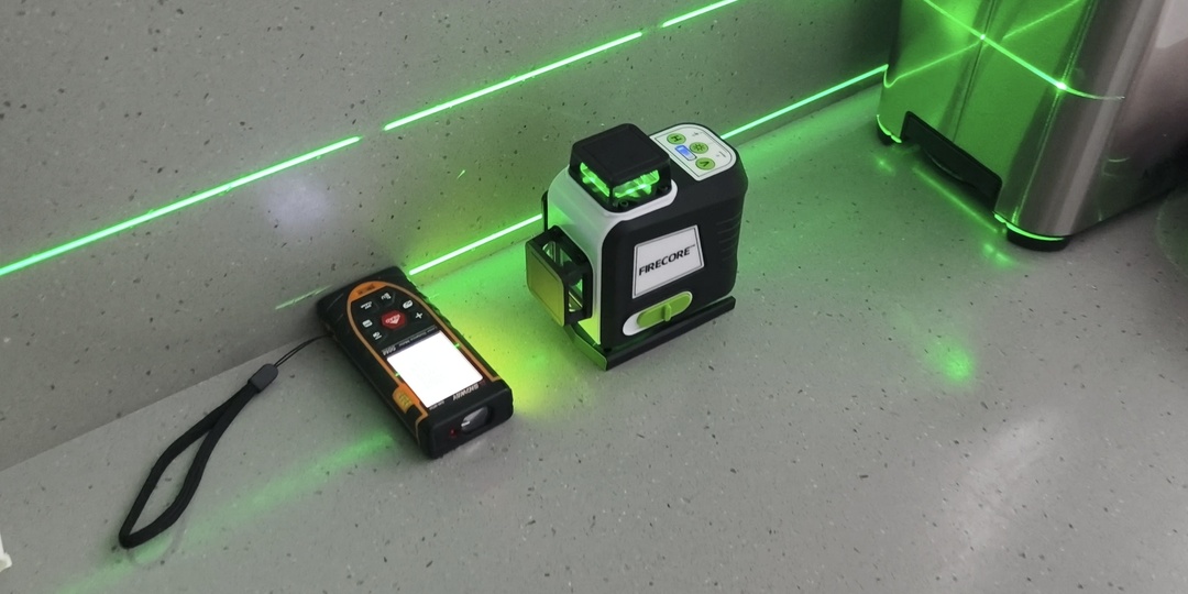 Лазерный уровень Hilda 4D и Firecore G60