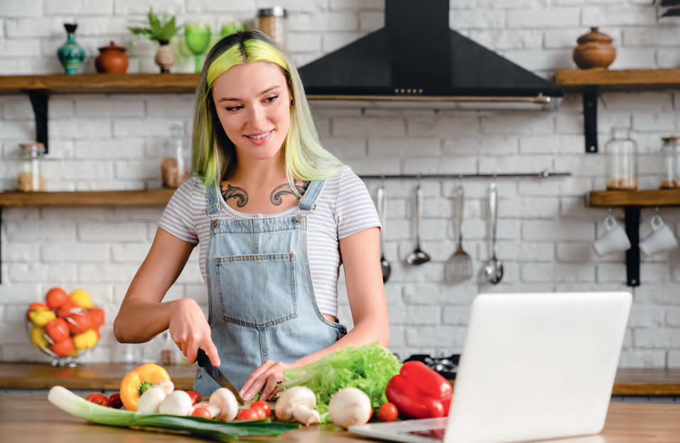 Ведущая рубрики – диетолог, директор российского центра нетрадиционной медицины «Второе
солнце» Марина Леонидовна Самарская