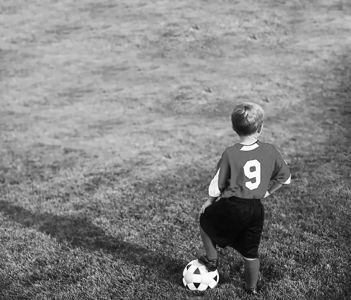 Юный футболист