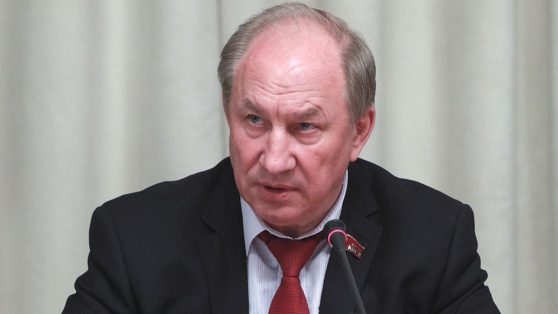   СМИ: автомобиль экс-депутата Валерия Рашкина сбил лося Богдан Герцен