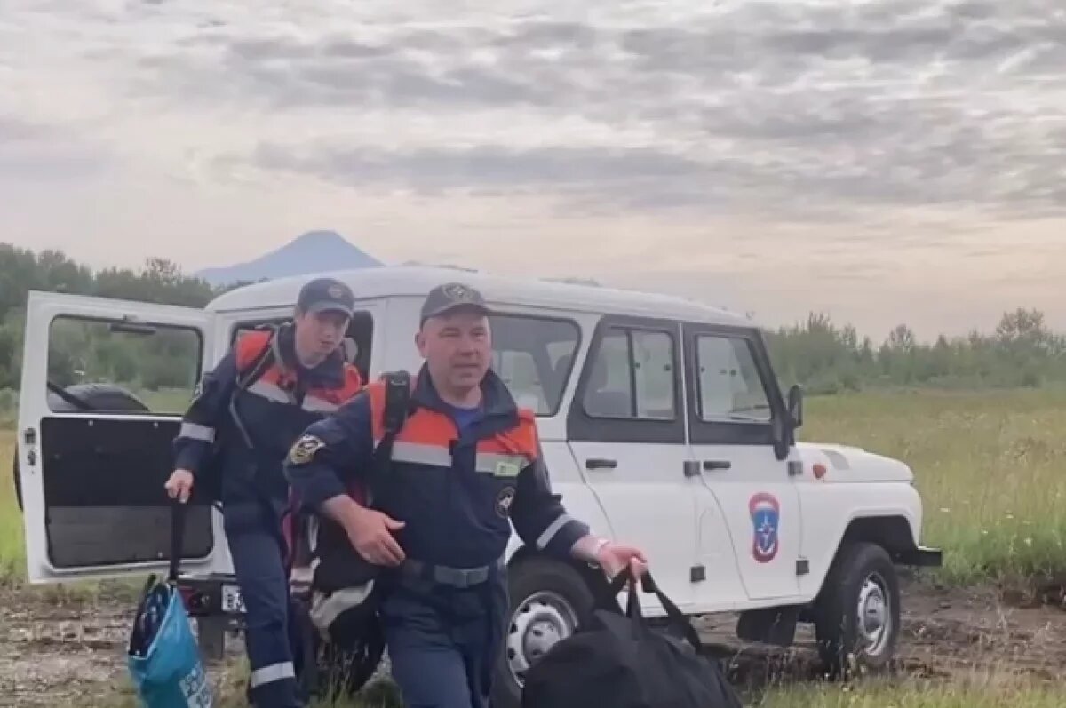    На Камчатке подняли авиацию для поиска 2 мужчин и 15-летнего подростка