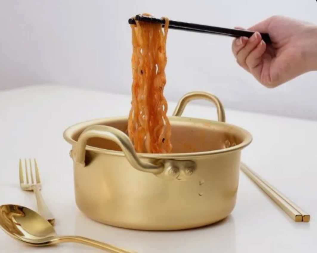 Вот такая кастрюля алюминиевая