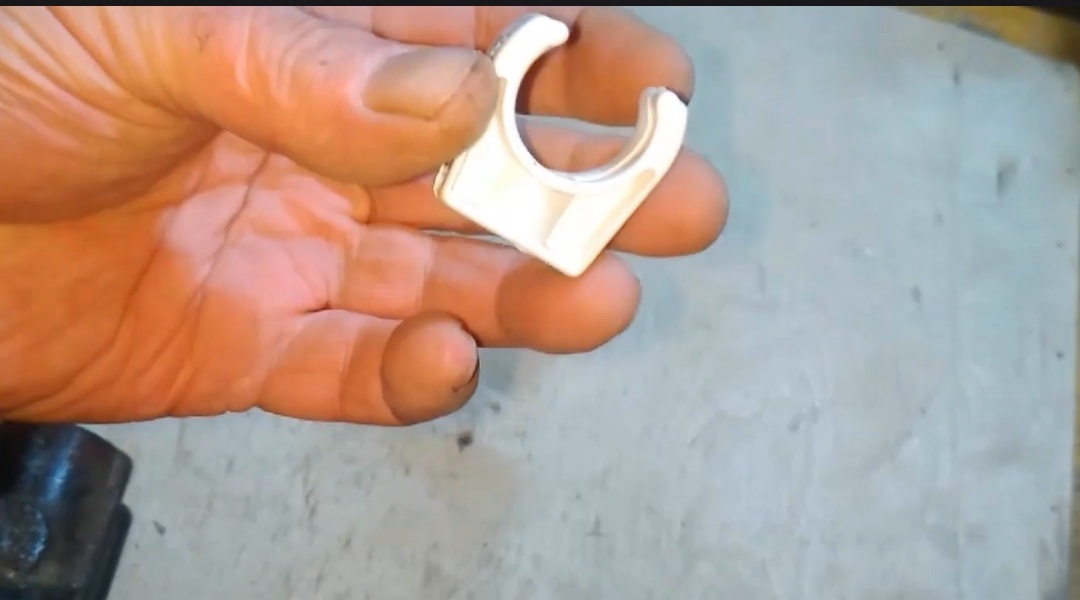 Фиксатор без защёлки