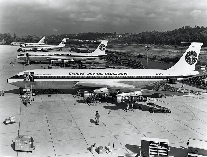 Панамериканские Boeing 707, одни из первых коммерческих самолетов с герметизированной кабиной 