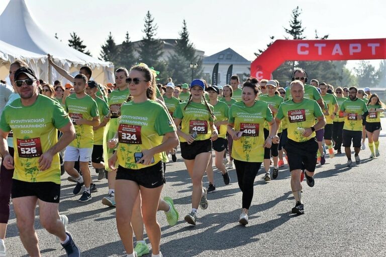    Нефтяники поддержали первый Бузулукский полумарафон Кристина Просвиркина