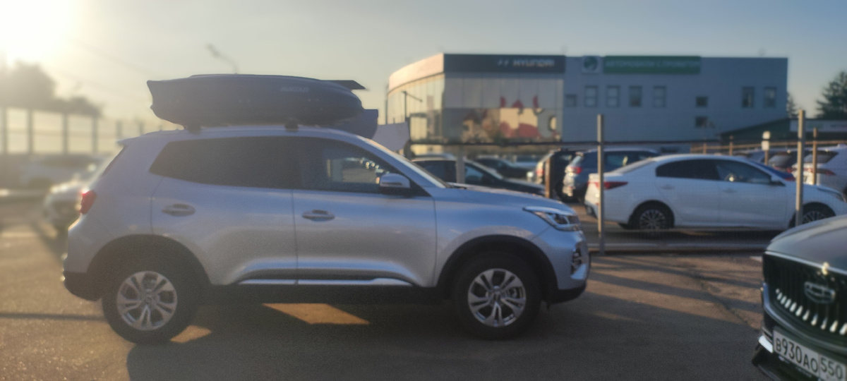 Машина в ожидании прохождения ТО-1 на площадке Автодин Зеленоград @cheryrussia