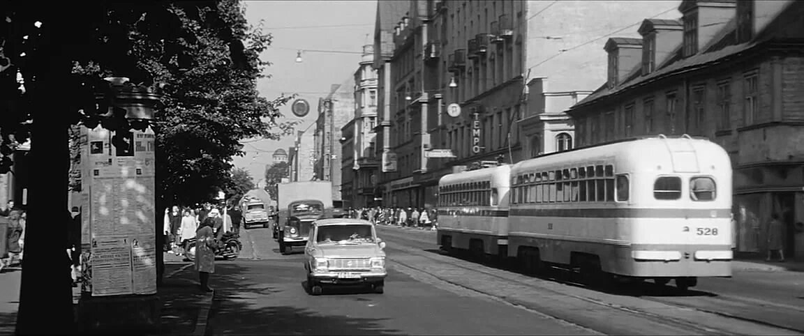 Кадр из фильма «Шах королеве бриллиантов» (1973). Кинопоиск.ру.