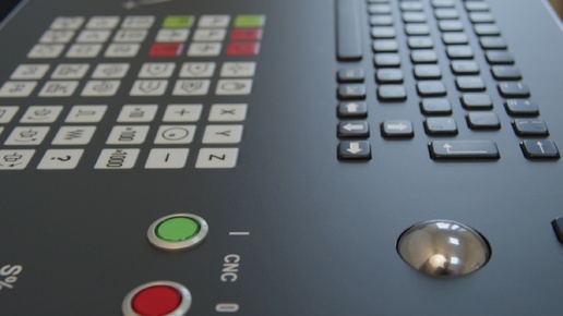 Панель прибора с ЧПУ обработкой. Основание - алюминий