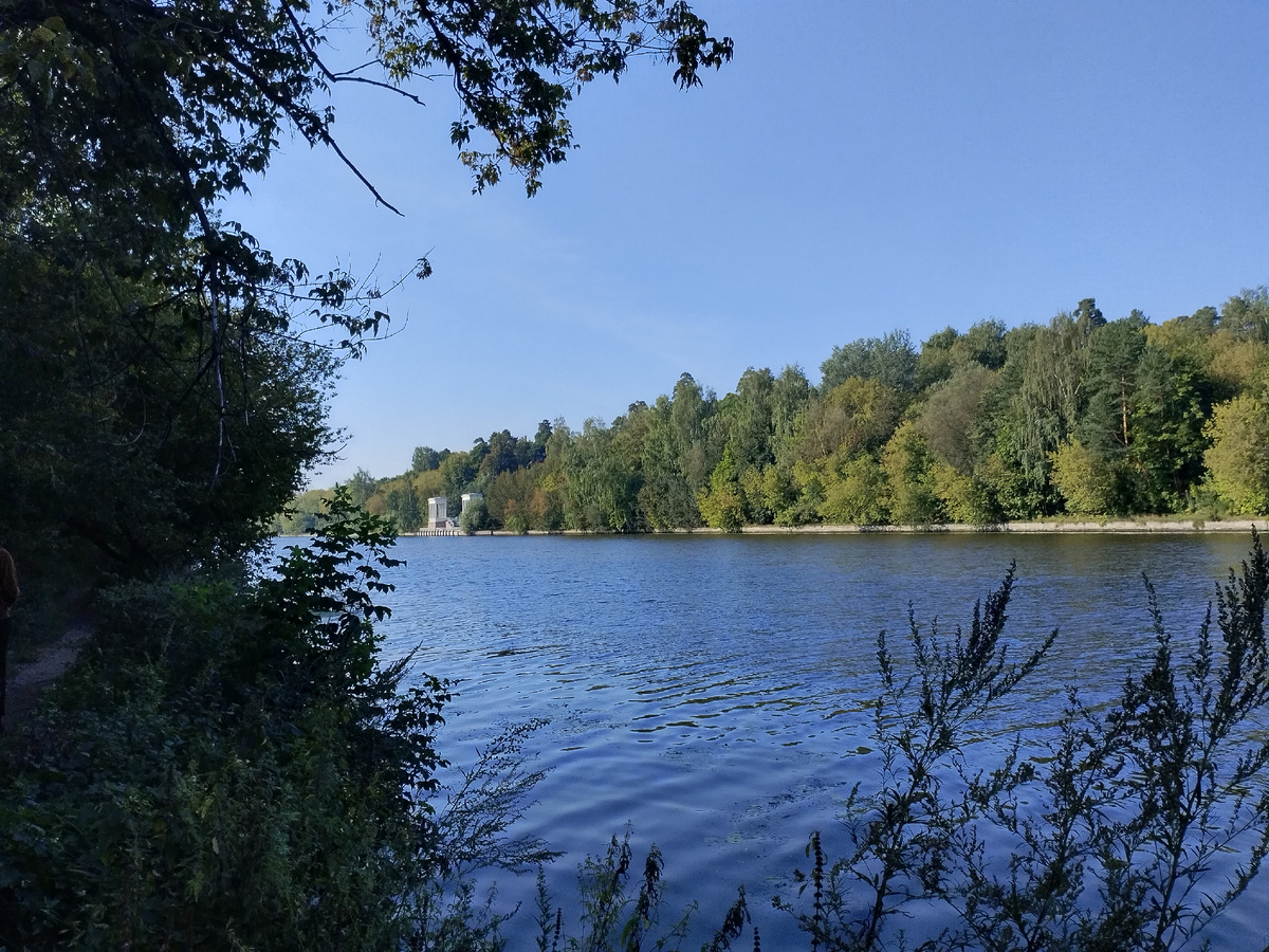 традиционно утренняя набережная