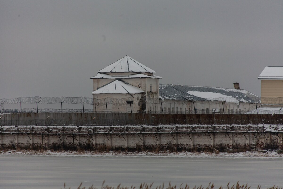 Белозерский пятак остров. Белозерск остров огненный. Остров пятак. Остров пятак. Остров огненный кирилло-новоезерский монастырь.
