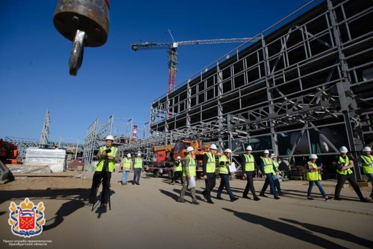    Паслер в Бузулуке посетил стройплощадку нового маслоэкстракционного завода Белов Михаил Александрович