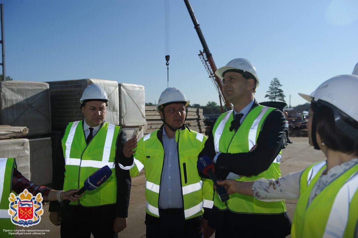  📷    Паслер в Бузулуке посетил стройплощадку нового маслоэкстракционного завода Белов Михаил Александрович