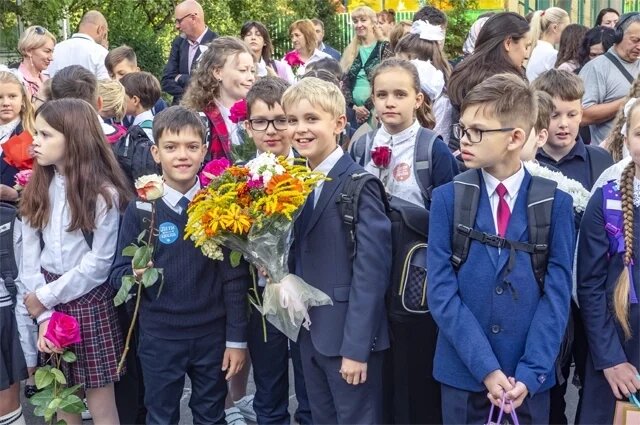    Как одеться на линейку в День знаний?