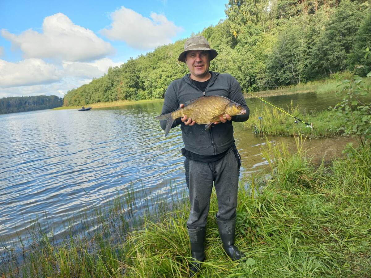 Пойманный лещ, 2,26 кг