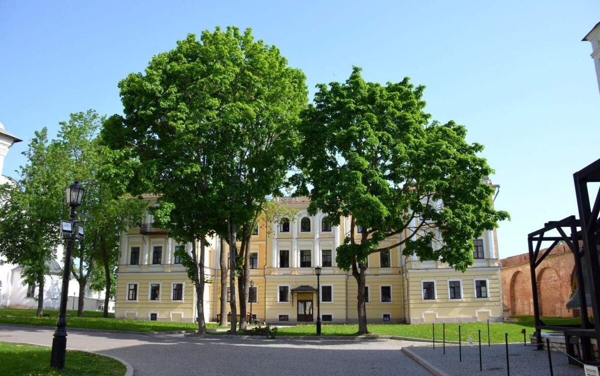 Первый корпус Новгородского областного колледжа искусств им. С.В. Рахманинова