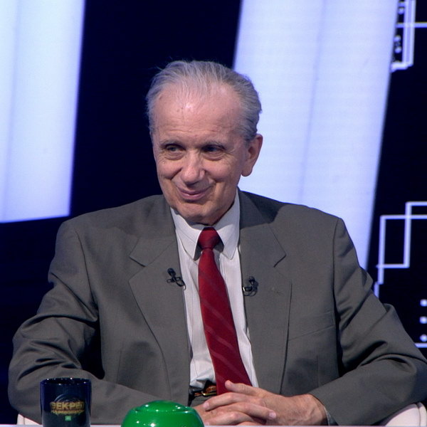     Евгений Стеблов расскажет о смерти жены и монашестве единственного сына