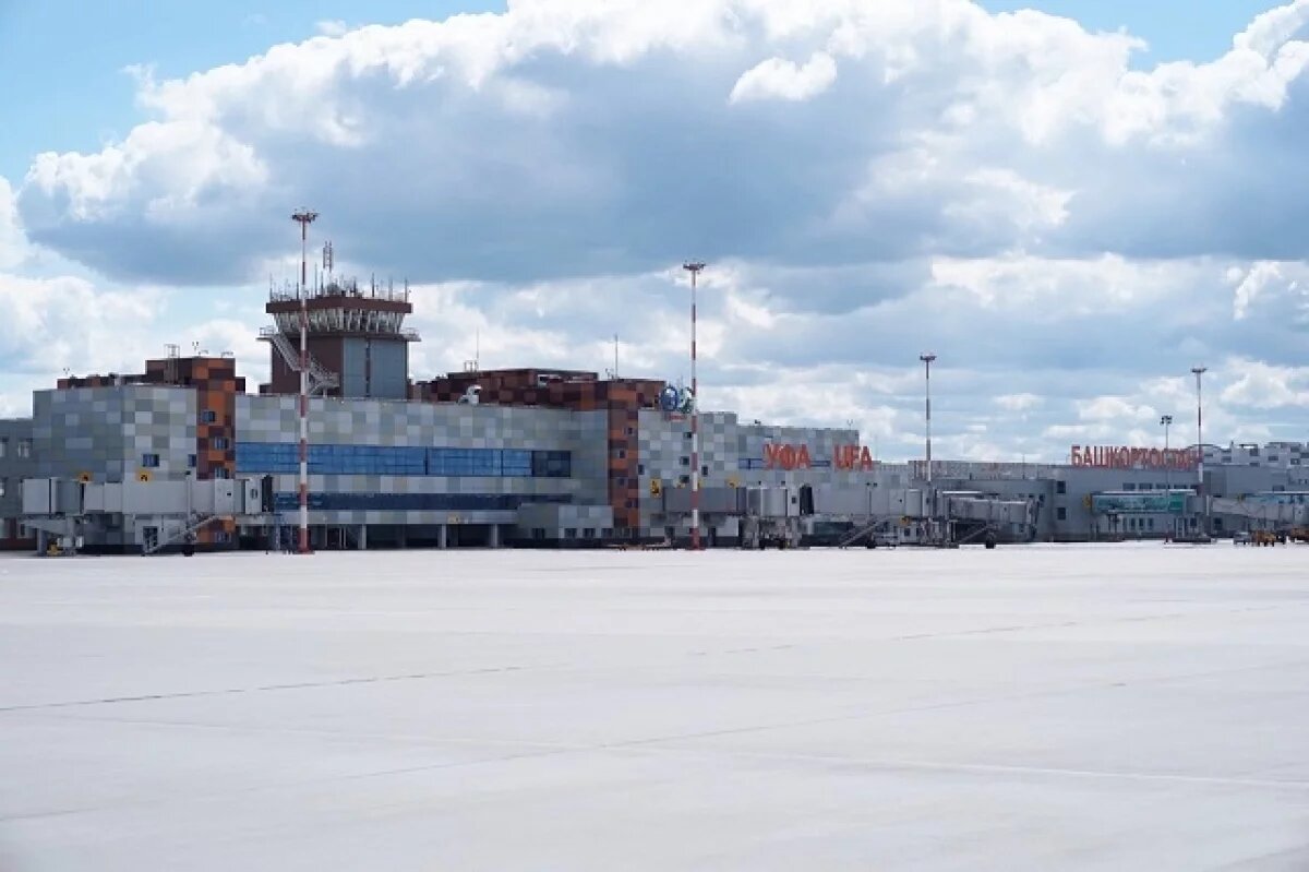    Уфа экстренно приняла самолеты из Татарстана