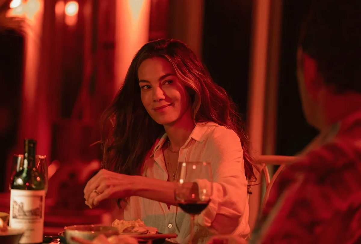 Кадр из сериала «Bad Monkey» / фото: tvline.com