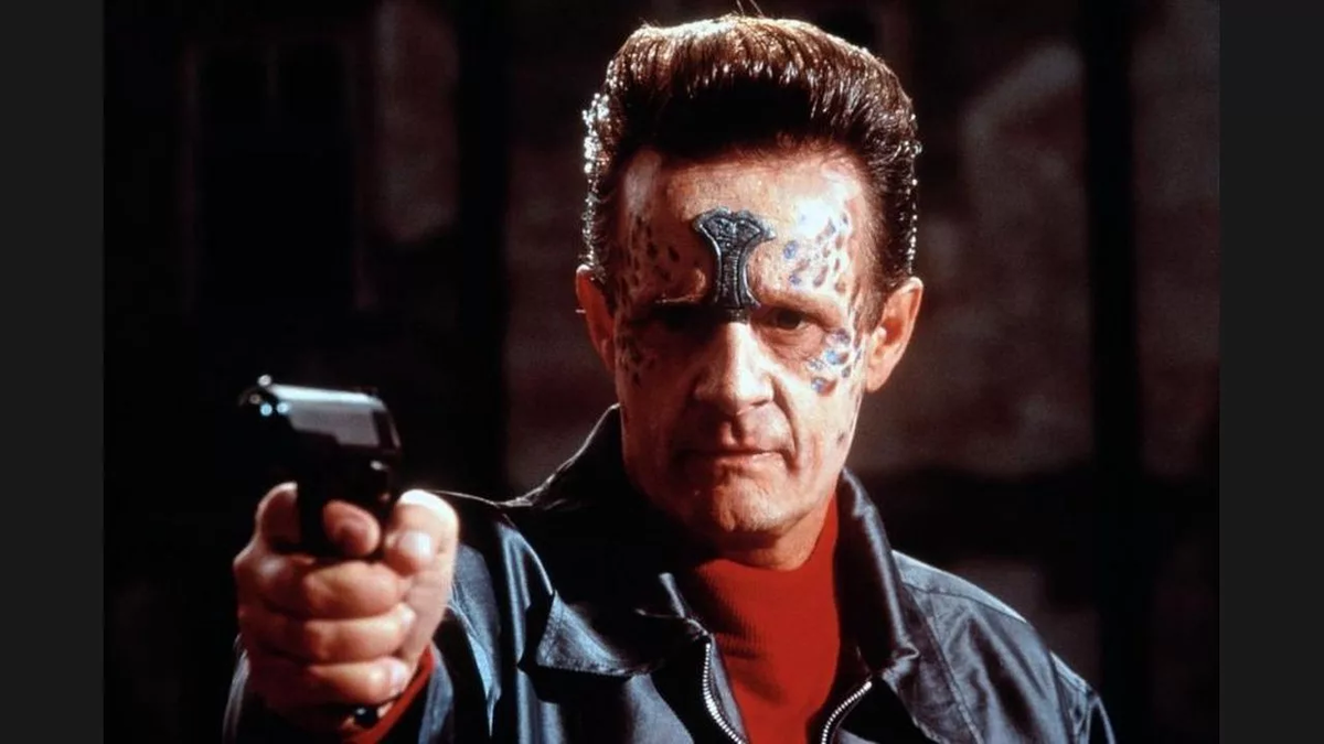 Теперь киборги выглядят так. Фото из открытых источников