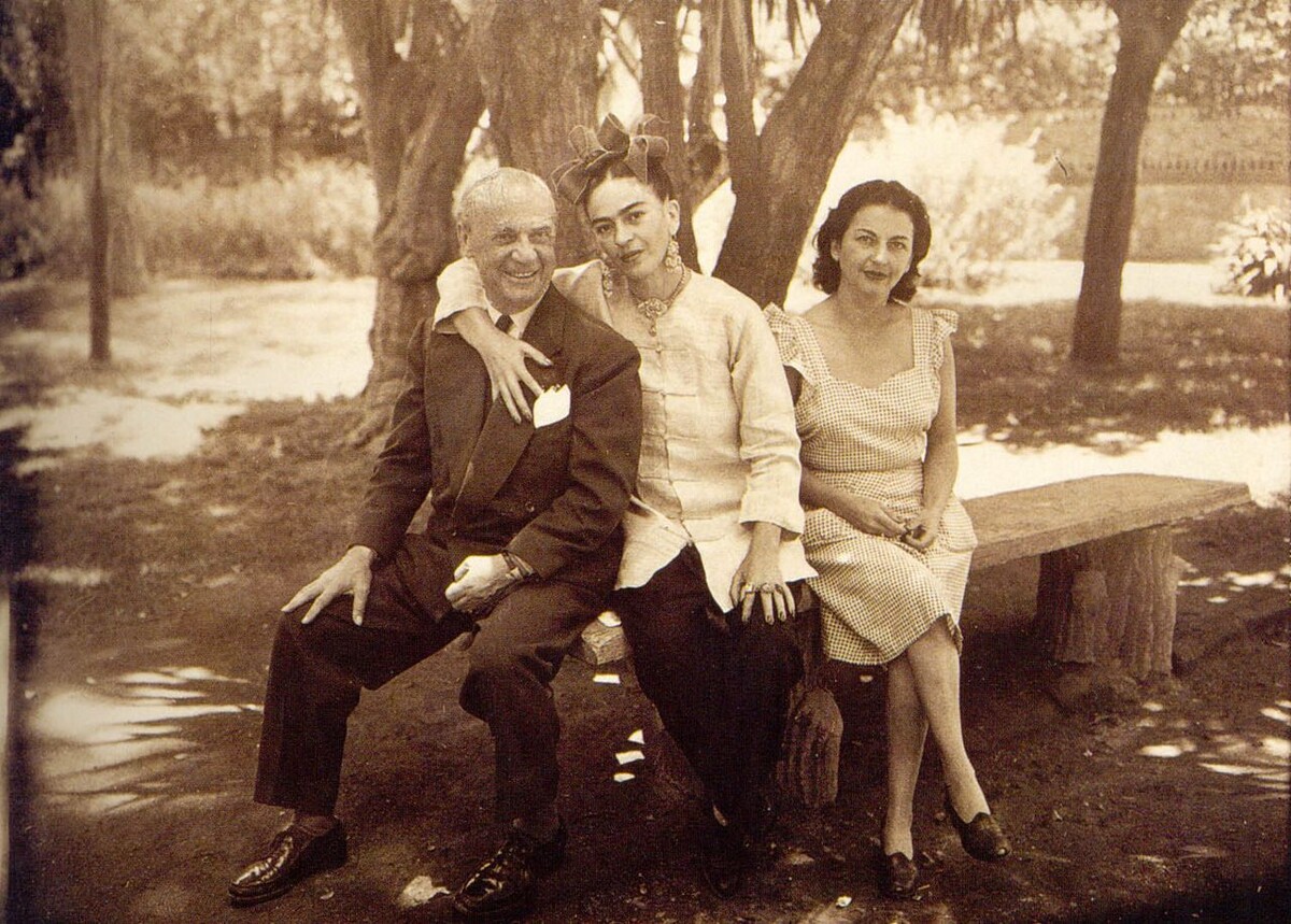 Фрида с родителями