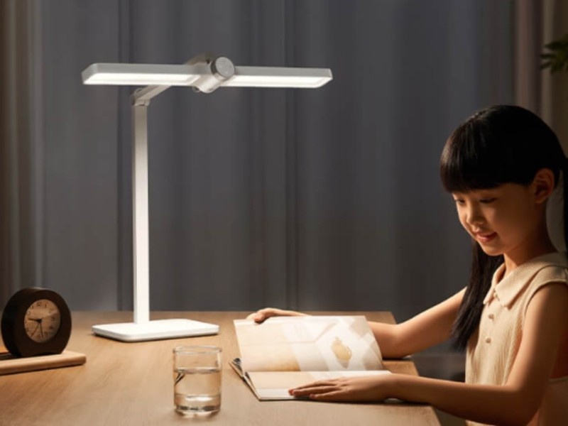    Xiaomi показала настольную лампу с набором интеллектуальных функций