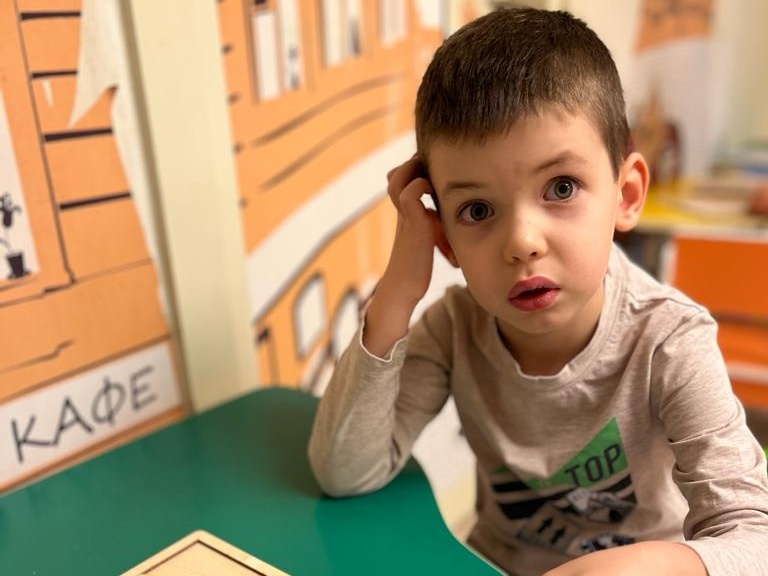 Синдром дефицита внимания и гиперактивности (СДВГ) - это не следствие дефектов воспитания, - это физиологическая особенность мозга, которую можно и нужно корректировать 