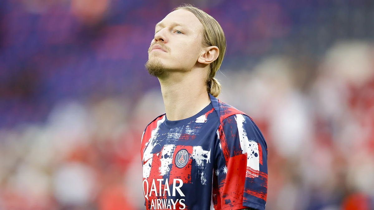 Вратарь «Пари Сен-Жермен» Матвей Сафонов (Фото Antonio Borga / Eurasia Sport Images/Getty Images)