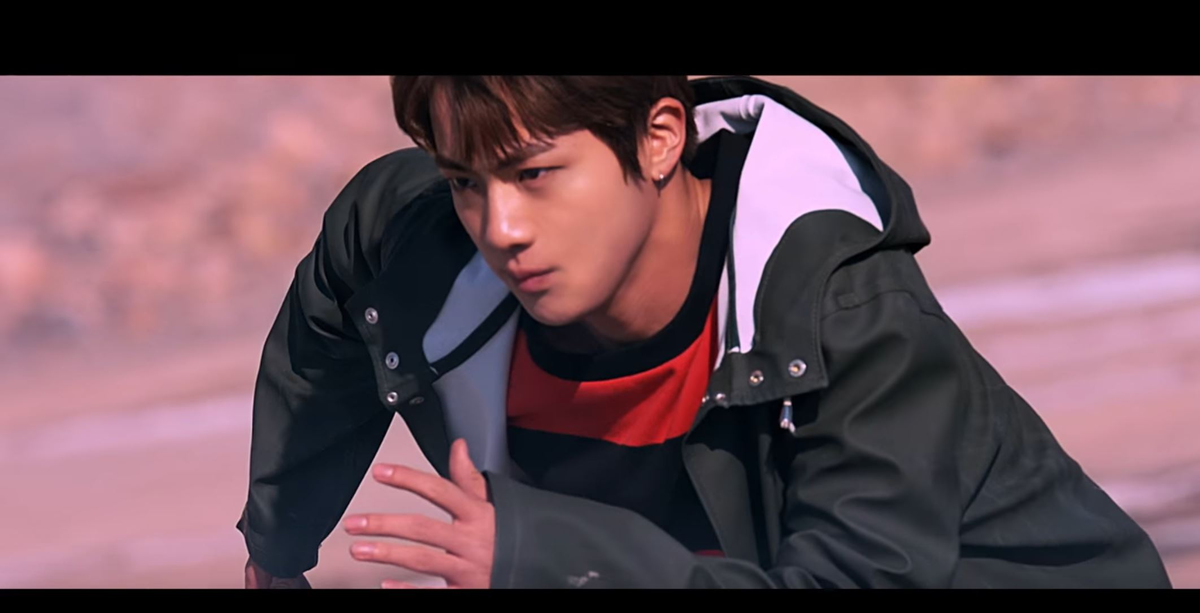 Джин из BTS